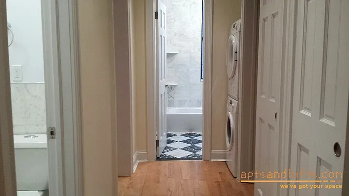 Rented by aptsandlofts.com | media 22