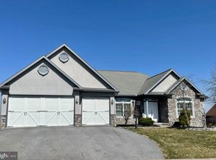 1001 River Crest Dr, Reading, PA 19605