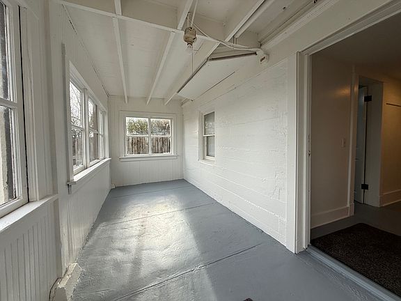 2nd image of 646 Washington Ave APT 6