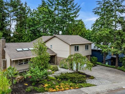 17620 NE 29th Street, Redmond, WA, 98052