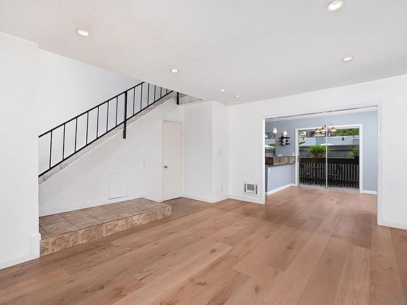 4th image of 7988 Mission Center Ct Unit H