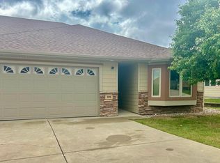 205 Enchantment Rd, Rapid City, SD 57701