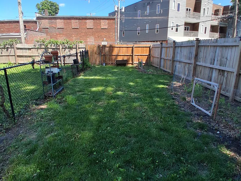 1086 S Newstead Ave #2 — Photo 19