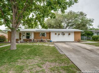 157 National Blvd, Universal City, TX 78148