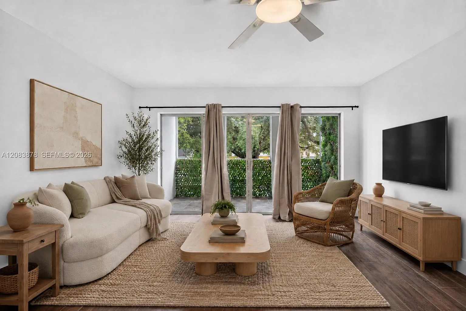 2 bed, 2.0 bath, 965 sqft, $2,300 — Photo 3