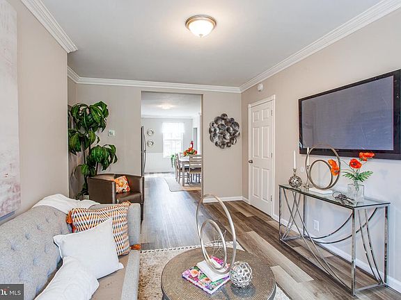 4th image of 106 Middlesex St