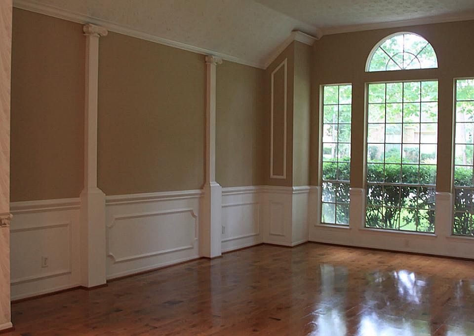 1st image of 22 Gate Hill Dr