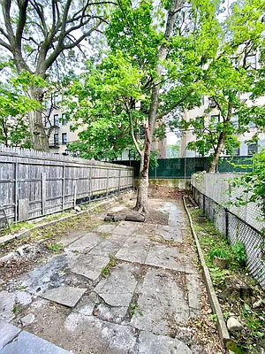 Rented by Amorelli Realty | media 6