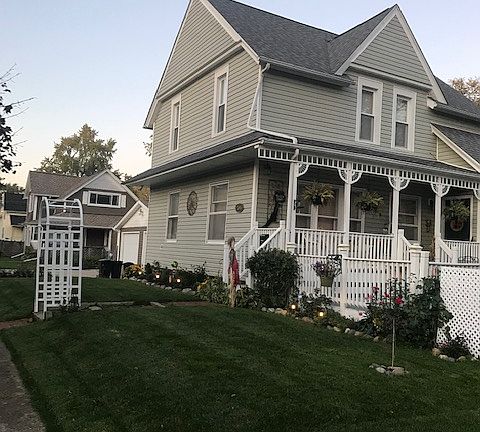 3rd image of 206 N Mackinaw St