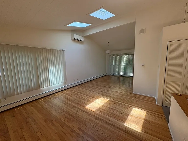 Upstairs Living Area