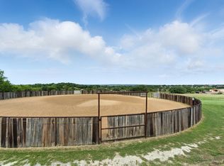 736 Lands Way Rd, Weatherford, TX 76087