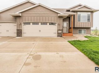4307 S Tribbey Trl, Sioux Falls, SD 57106