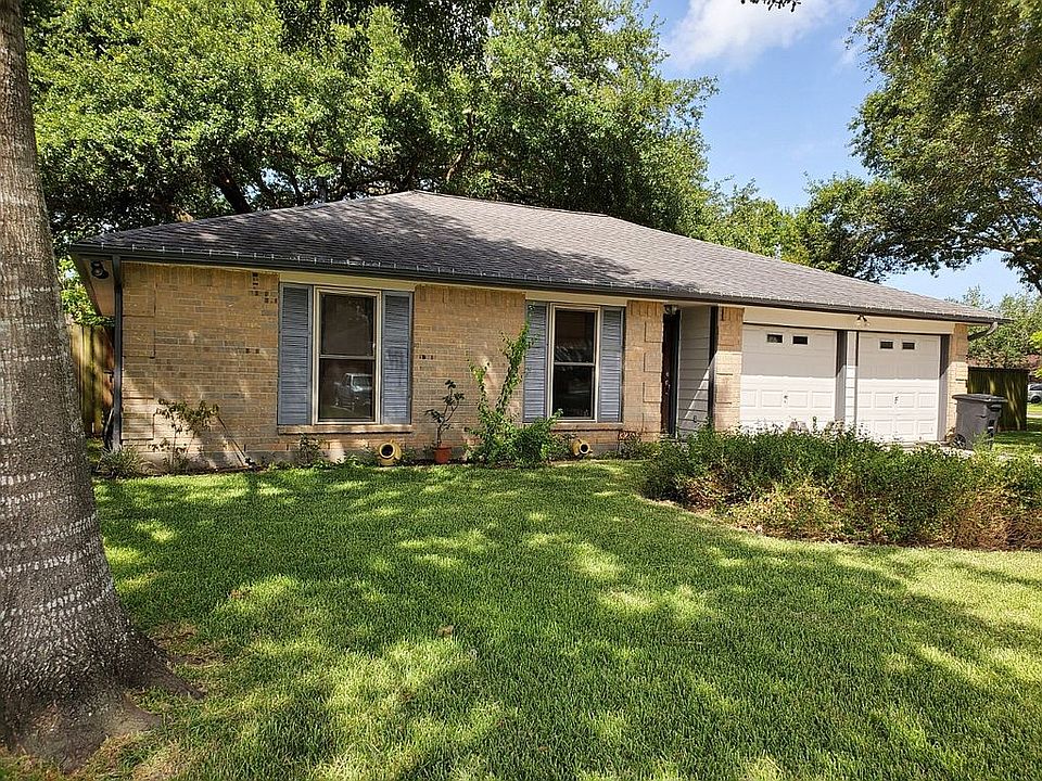 1st image of 326 Knoll Forest Dr