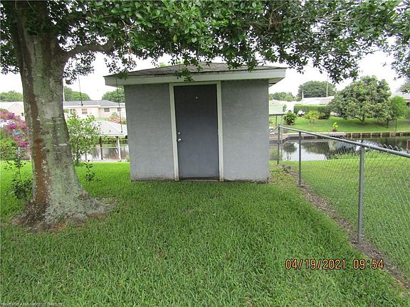 4th image of 228 Cumquat Rd NE