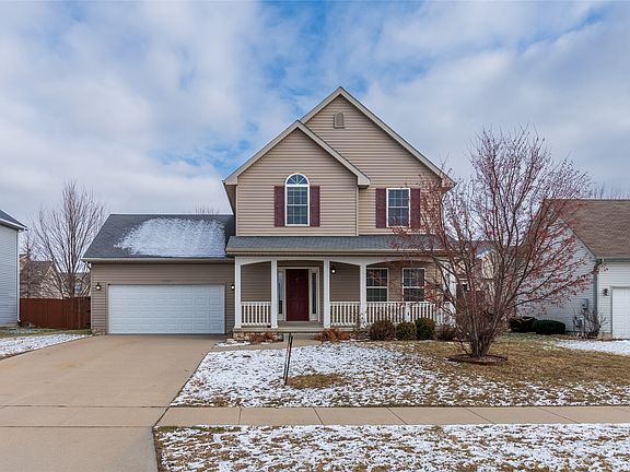 2nd image of 1895 SE Oxford Dr