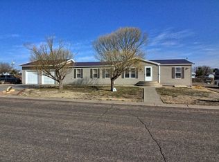 1200 Robroyce Ave, Lakin, KS 67860