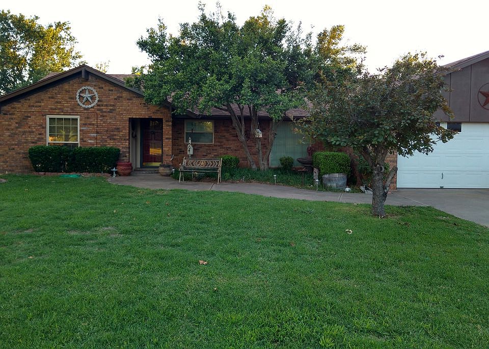 1st image of 2822 Oaklawn Dr