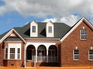 9900 Tufts Dr, Mint Hill, NC 28227