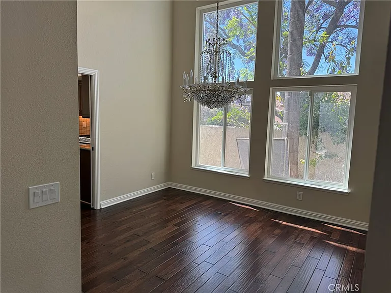 1716 Orangewood Ave — Photo 5