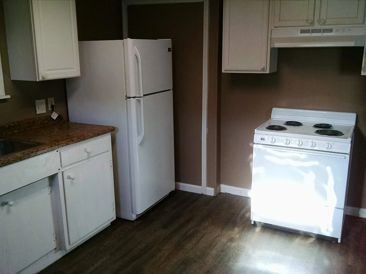1 bed, 900 sqft, $675 — Photo 2