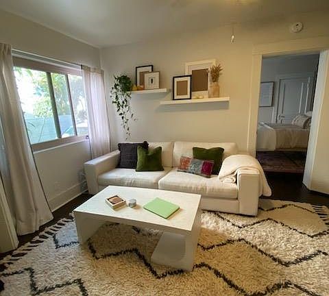3rd image of 629 S Catalina Ave #2