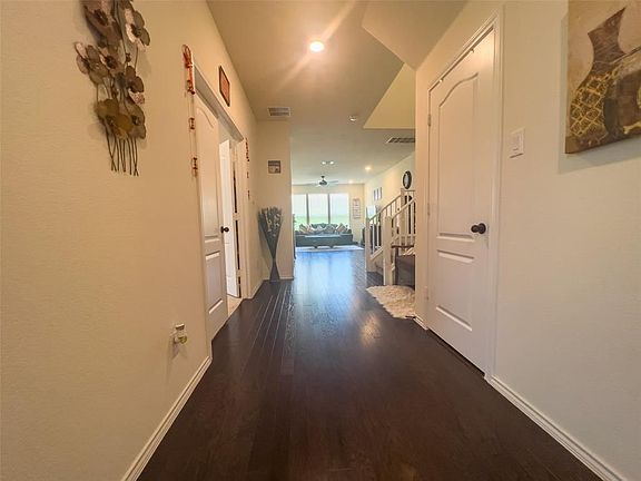 3rd image of 3017 Maurine Dr