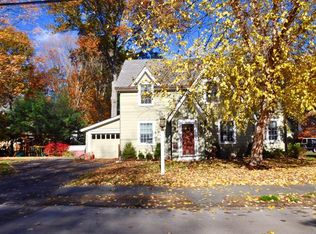 36 Cleveland Rd, Wellesley, MA 02481