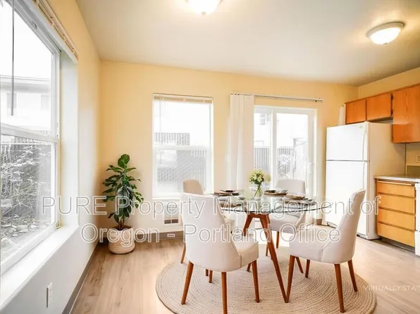 2619 SE 125th Ave APT 4, Portland, OR 97236
