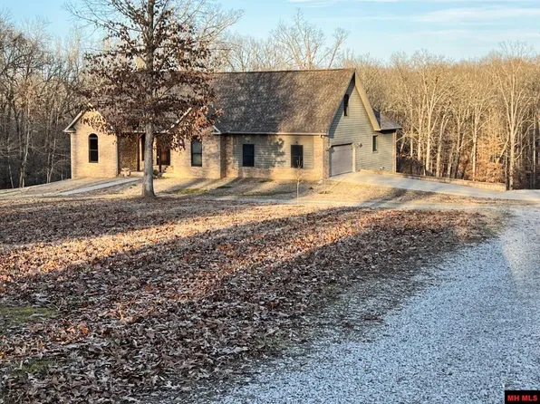 655 Lyle Dr, Mountain Home, AR 72653