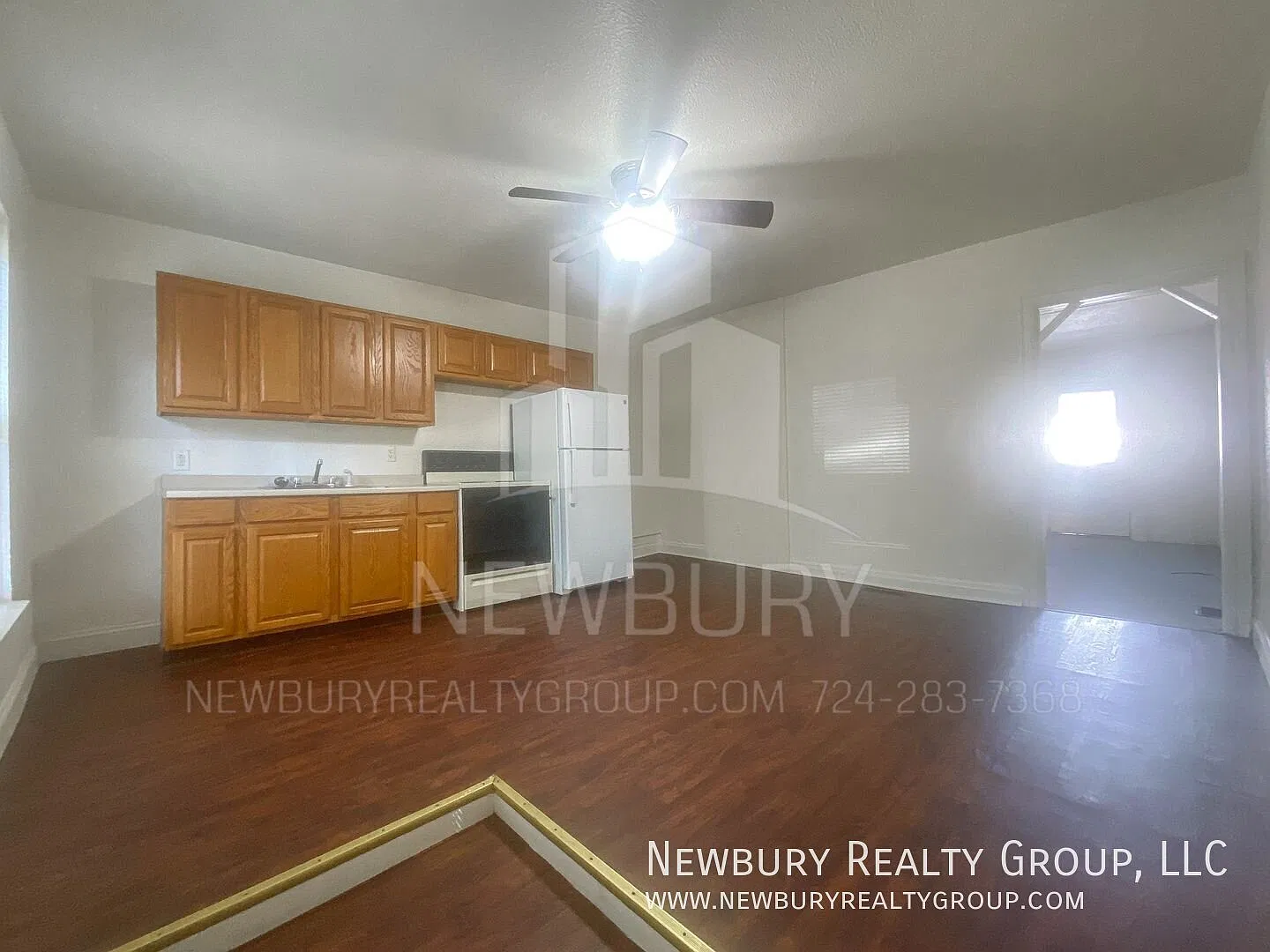Charming Two-Bedroom Townhouse-Style Apartment Ready for Move-In! — Photo 2