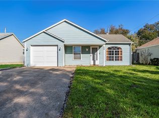 105 E Magnolia St, Rogers, AR 72756