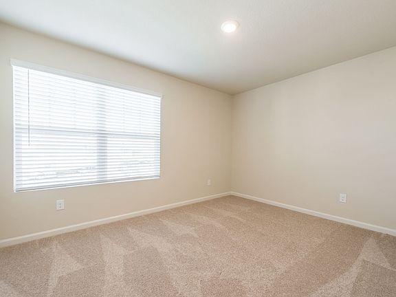 4th image of 3225 Ridge Hill Pkwy #V272f4
