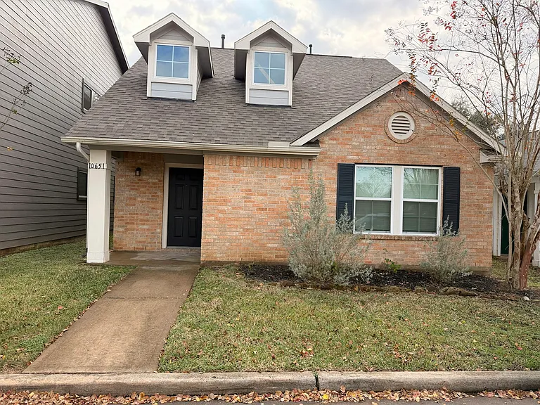 10651 Cobblecreek Way — Photo 17