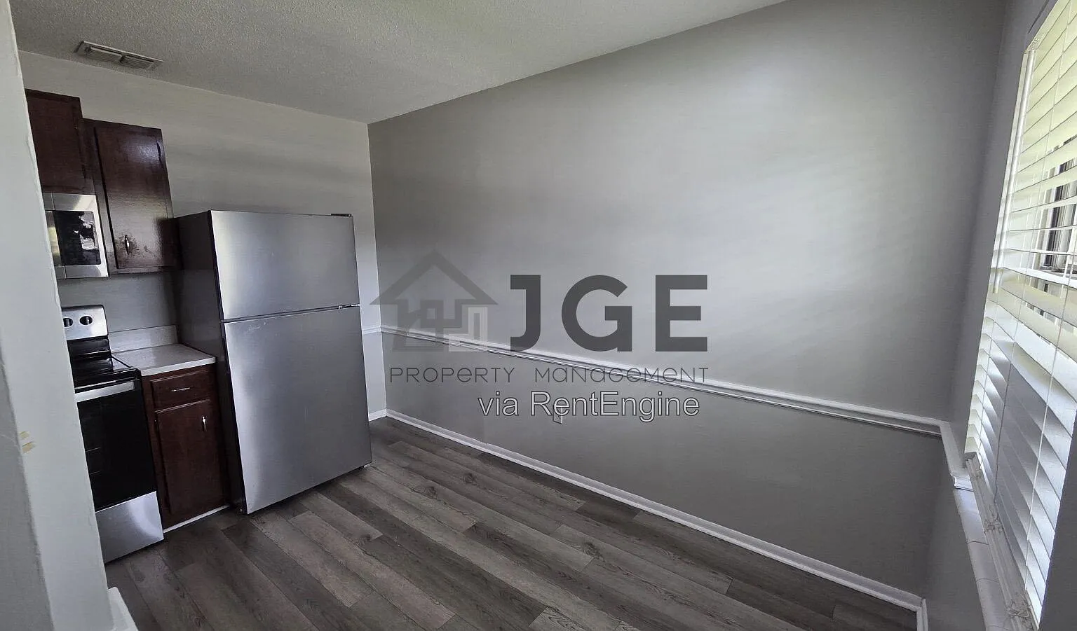 2 bed, 1.0 bath, $1,350 — Photo 4