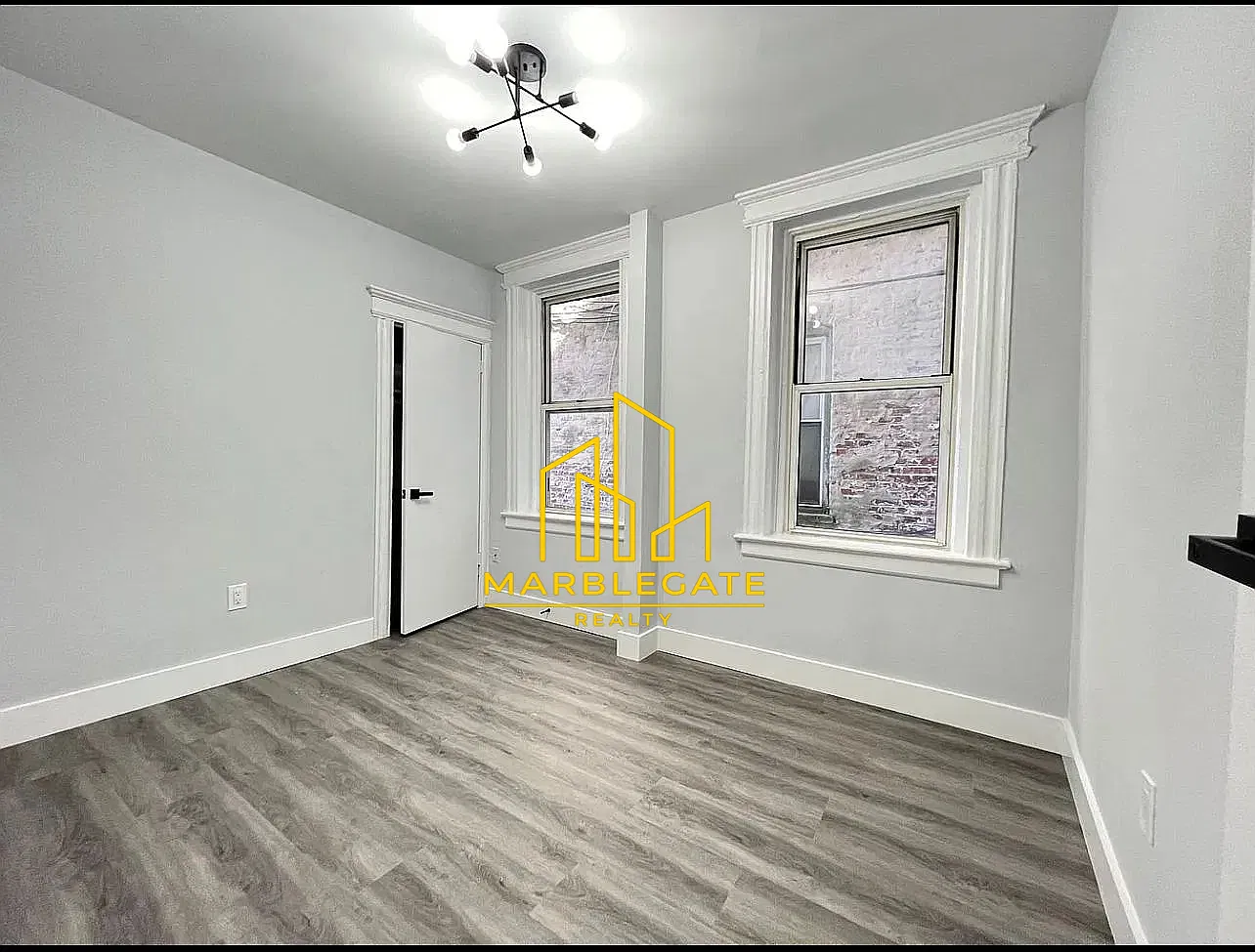 3 bed, 1050 sqft, $2,095 — Photo 3