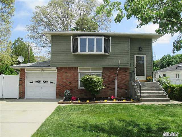 1st image of 114 N Windhorst Ave