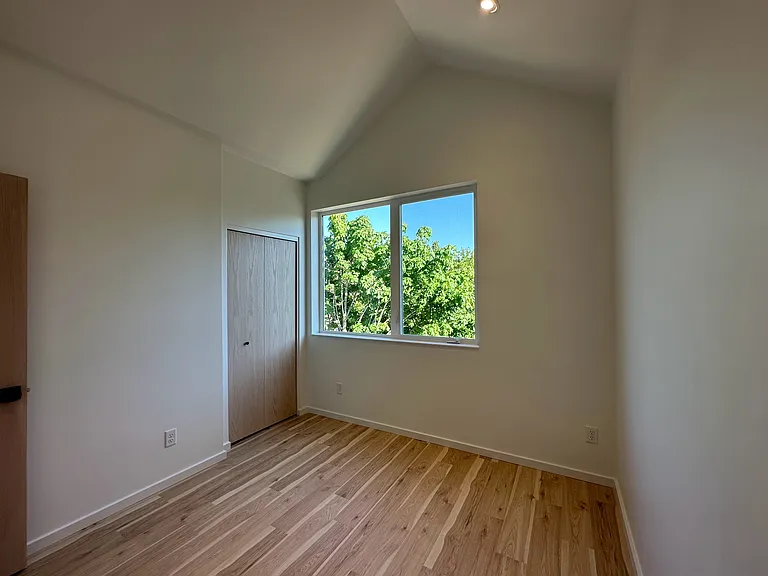 7021 N Montana Ave — Photo 11