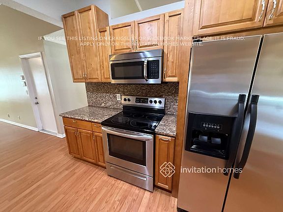 4th image of 1961 Primrose Ln