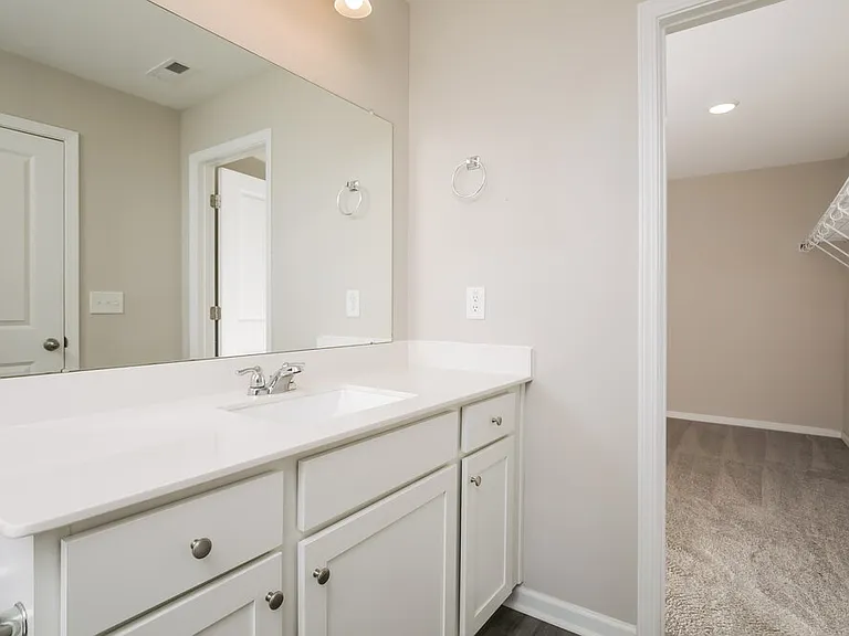 546 Wendell Falls Pkwy — Photo 12