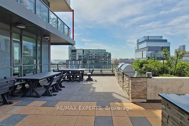 120 Parliament St #902 — Photo 35