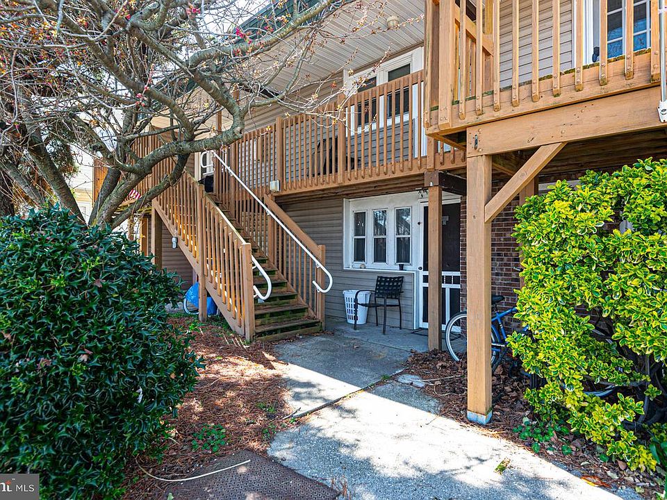 1st image of 2707 Judlee Ave Unit 201