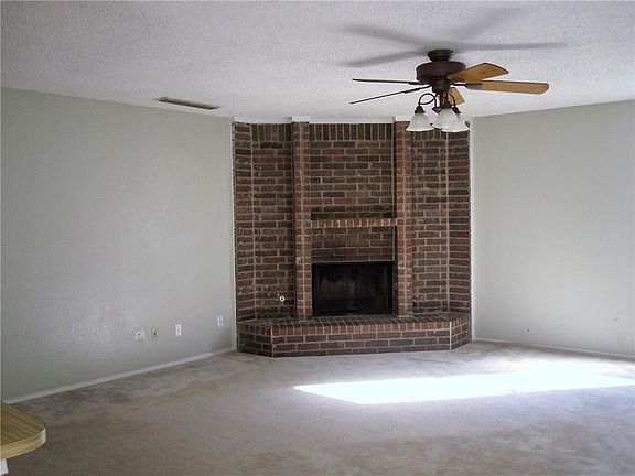 4th image of 1907 Wisteria Ct