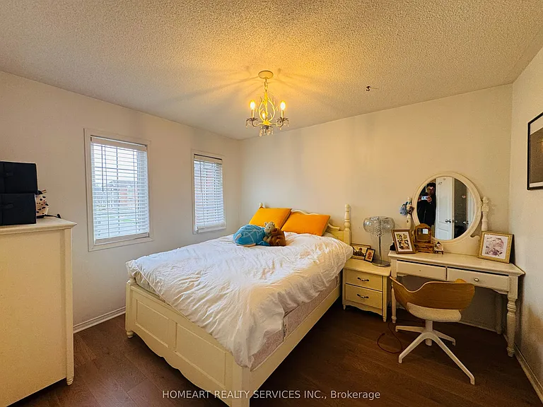 81 Emery Hill Blvd — Photo 32