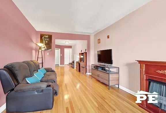3rd image of 9040 Fort Hamilton Pkwy APT 5D