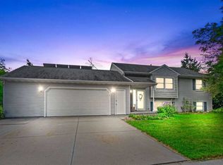 3049 E Canary St, Appleton, WI 54915