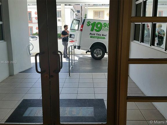 4th image of 401 69th St APT 401