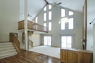 4th image of 2123 Woody Noll Dr