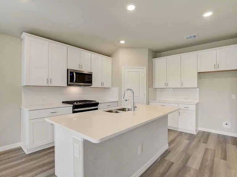 310 Sugarlands Dr — Photo 7
