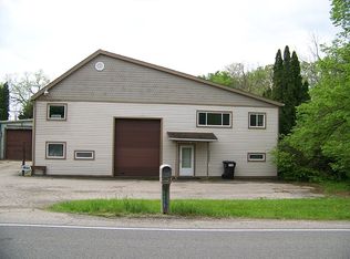 2650 Seven Mile Rd, South Lyon, MI 48178