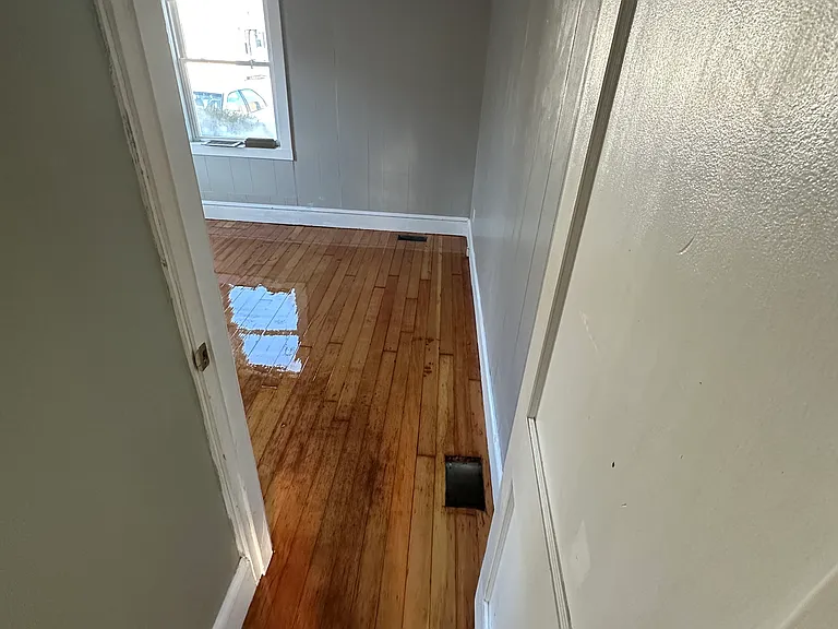 Robert St — Photo 8